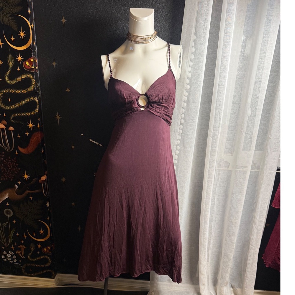 Bebe Vintage Plum Purple O-Ring Ruched Midi Dress Open Back Handkerchief Hem M